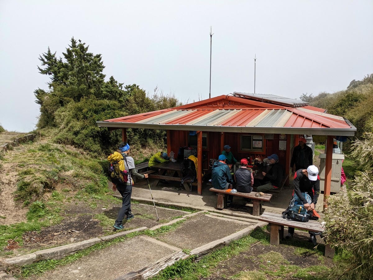 南橫三星庫哈諾辛山屋水源、訊號、屋況、好睡度