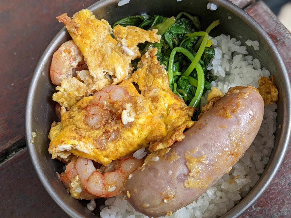 南橫三星庫哈諾辛山屋水源、訊號、屋況、好睡度