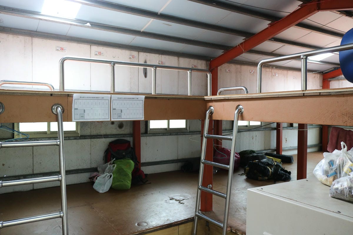 南橫三星庫哈諾辛山屋水源、訊號、屋況、好睡度