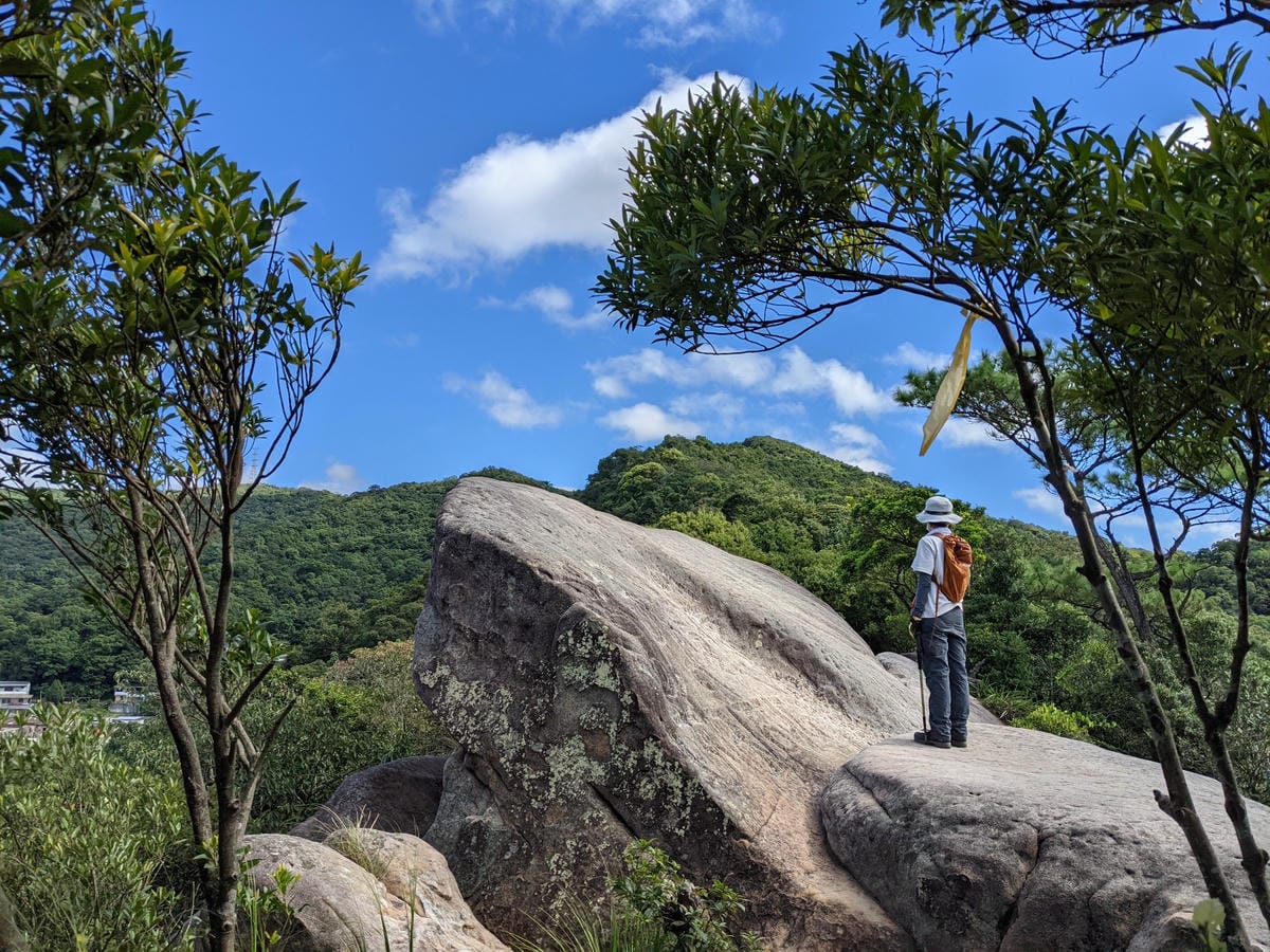 台北內湖 龍船岩非傳統的挑戰路線 迷你版五寮尖練腿推薦