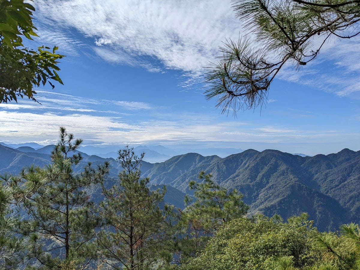 谷關七雄東卯山東南稜縱走德芙蘭|石瀑攀爬沒有極限 - 第23張圖 谷關七雄東卯山東南稜縱走德芙蘭|石瀑攀爬沒有極限