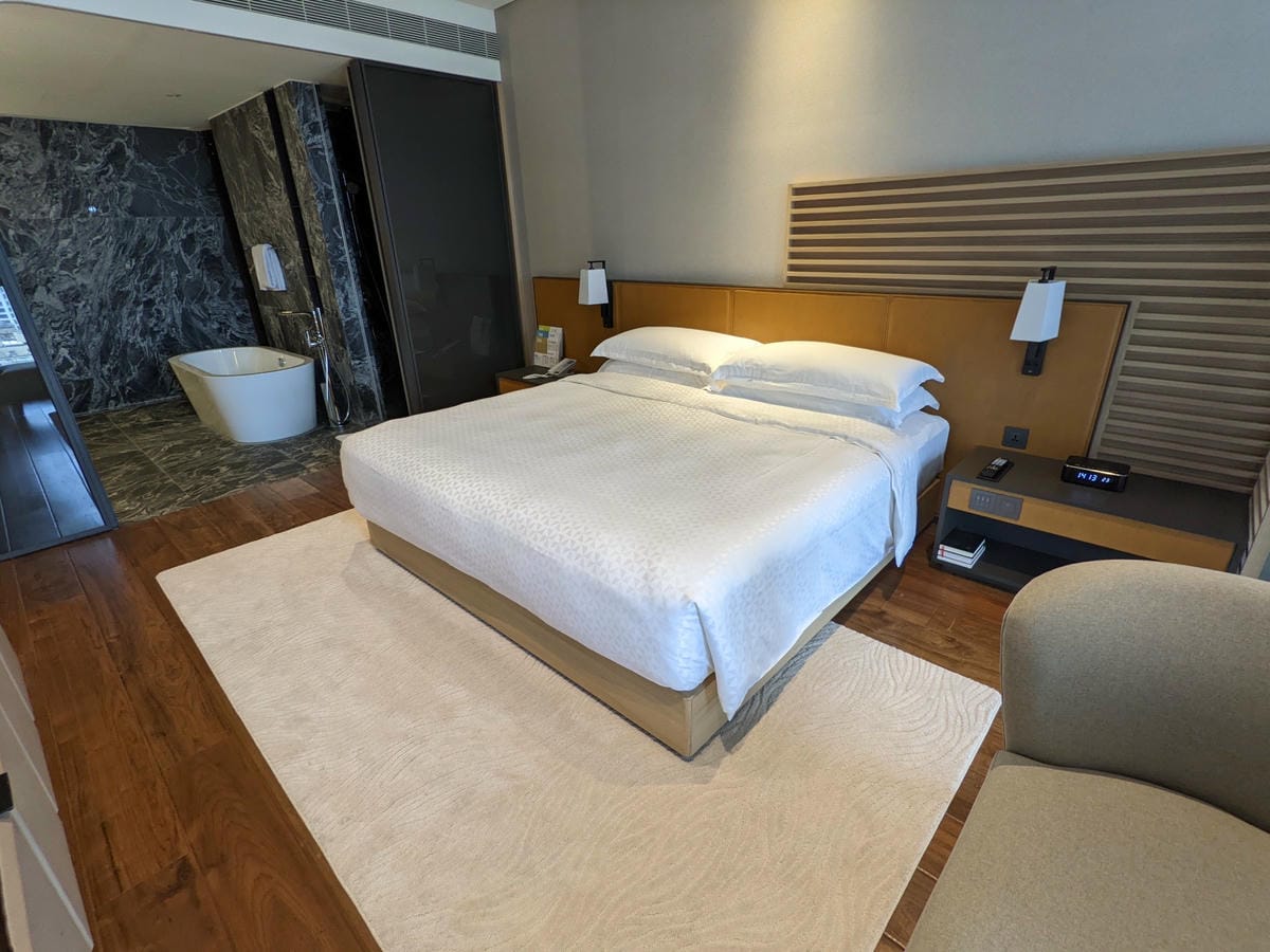 林口喜來登一泊二食住宿早餐自助餐感想