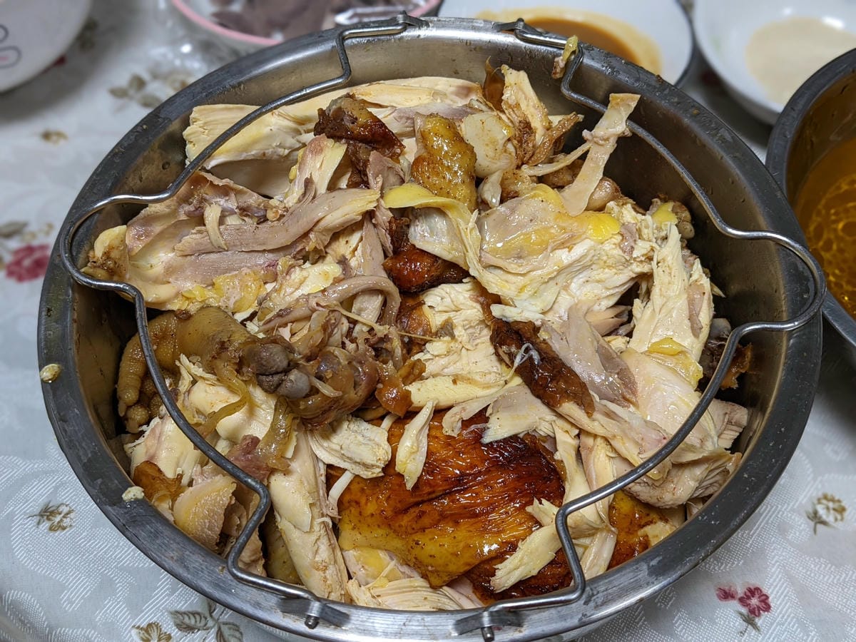 桃園南門市場烤雞推薦 花東鹿野土雞桶仔雞