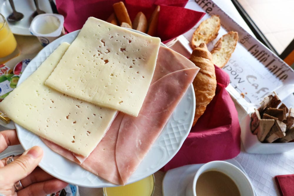 西班牙乳酪怎麼挑？山羊起司經典滋味，曼切格羊奶印象破表，還有混奶？