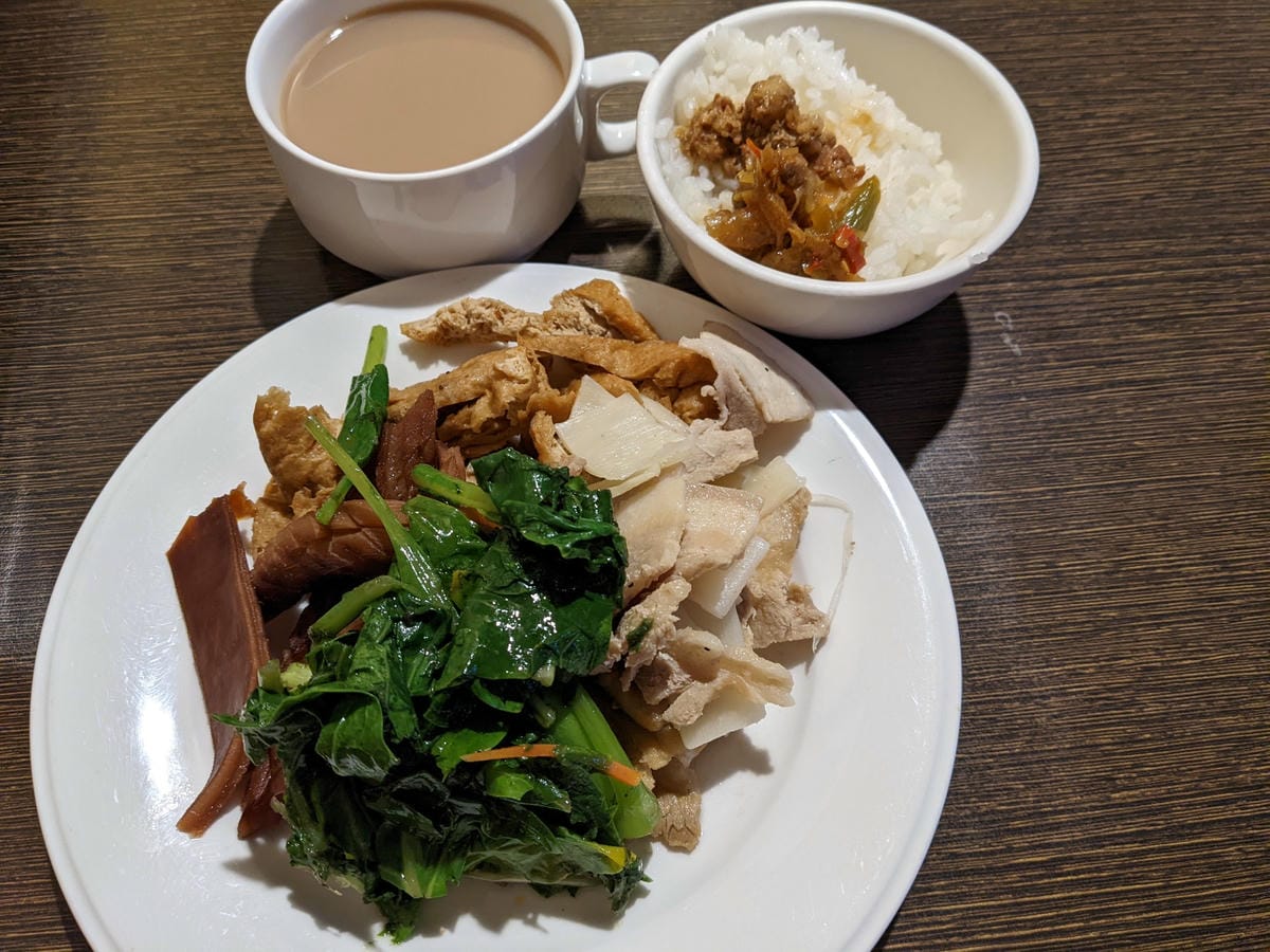 松雪樓滑雪山莊通舖熱水用搶的＋電毯萬歲