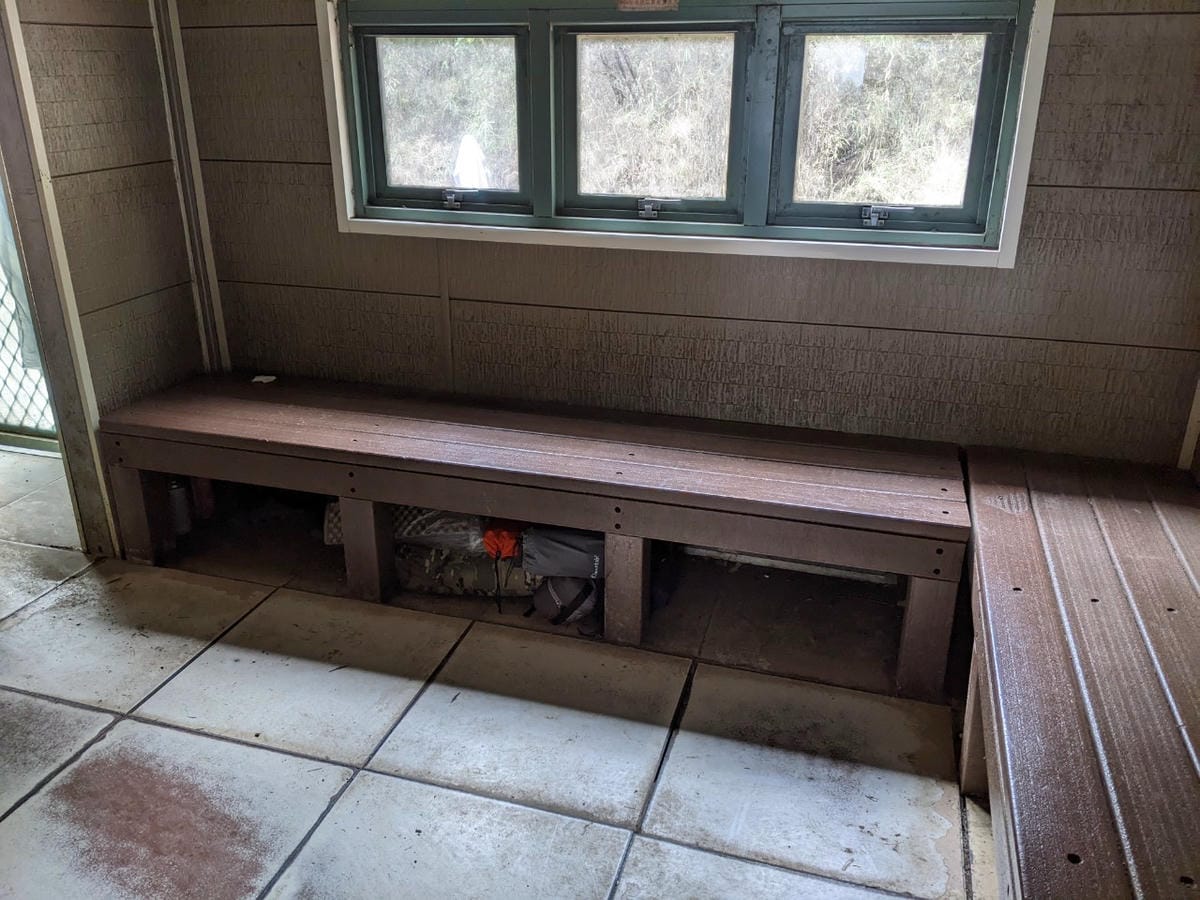 新雲稜山屋有水塔｜北一段南湖大山必經之地