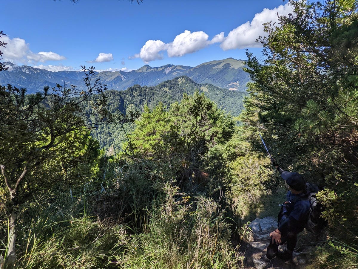 中橫四辣畢祿山 練的是心志練的是腿