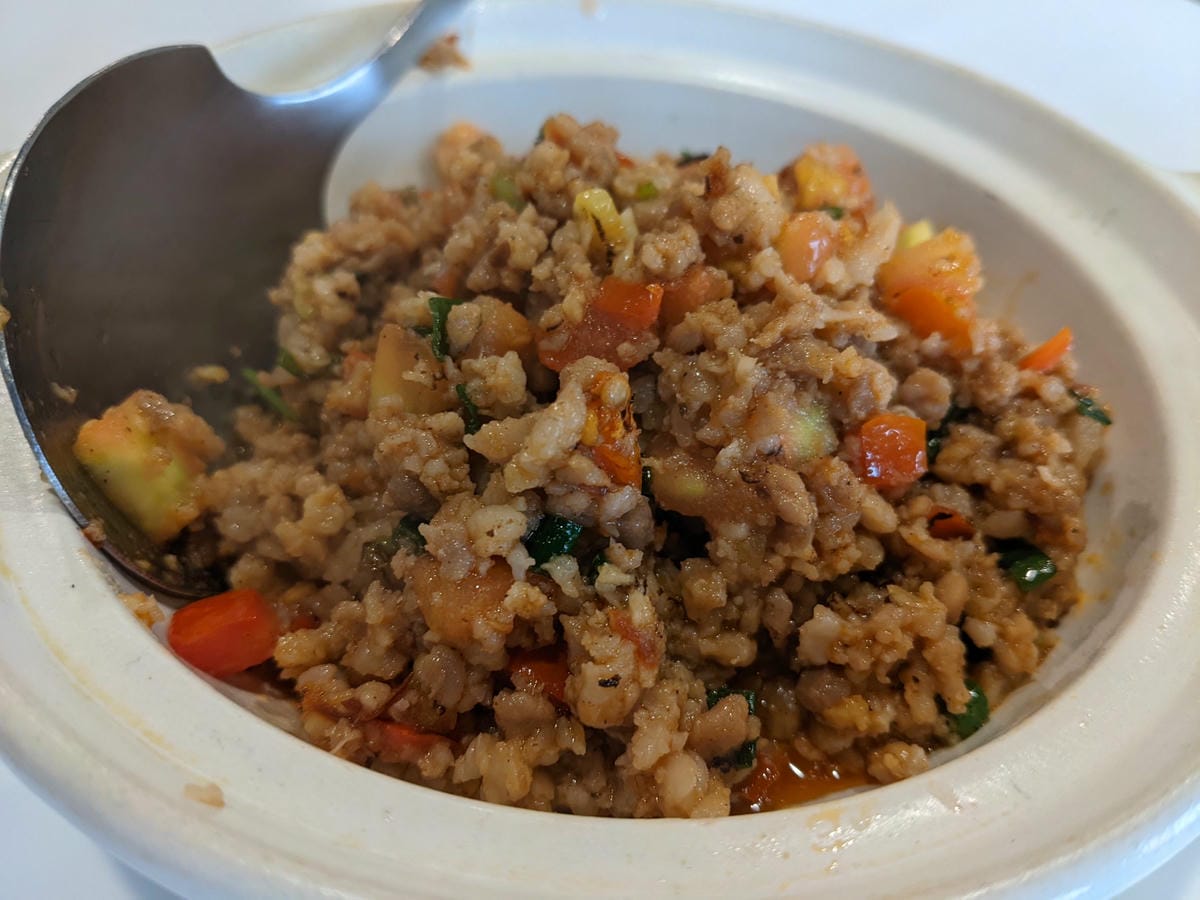 傲翔中泰料理永吉店