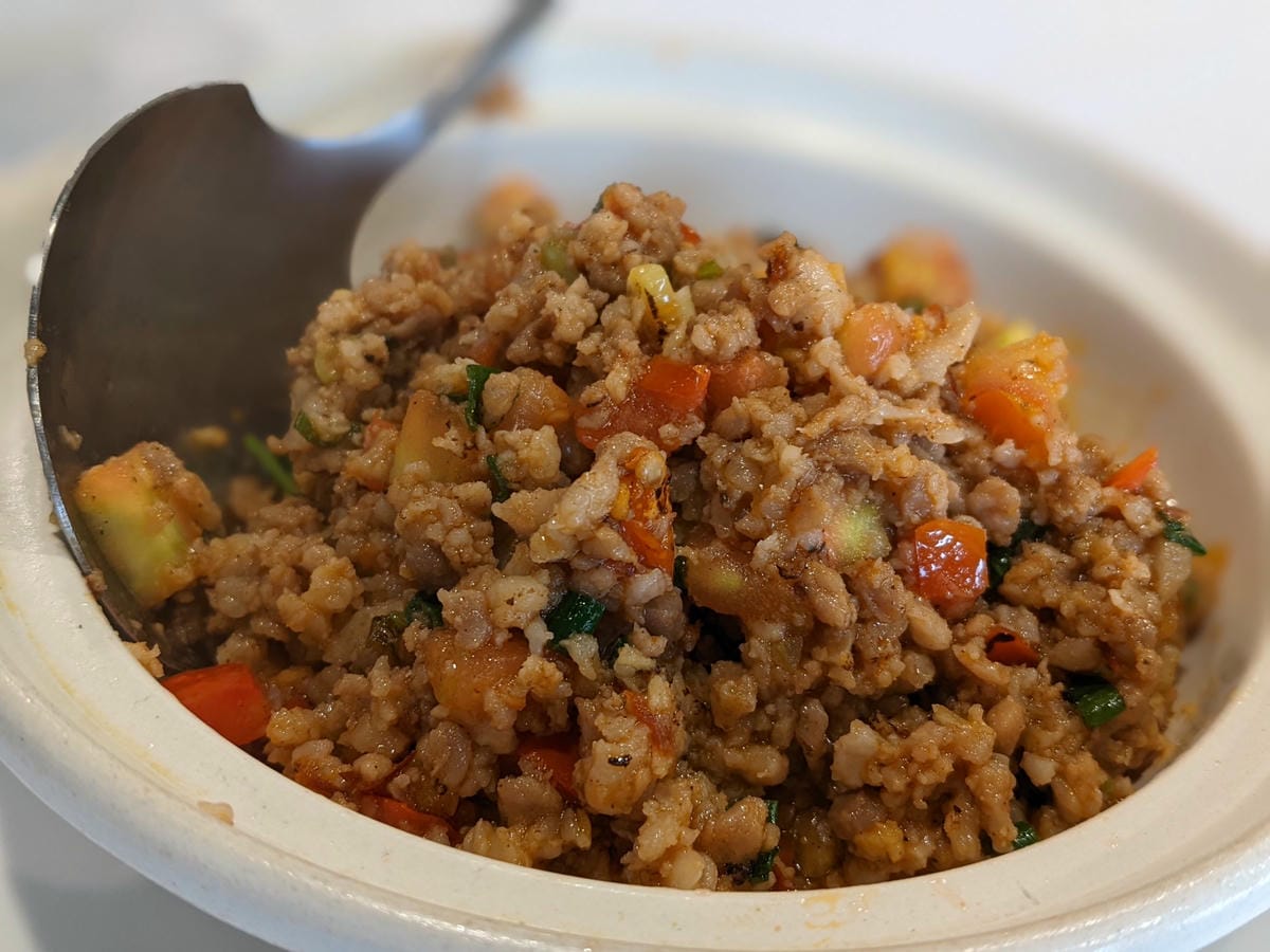 傲翔中泰料理永吉店