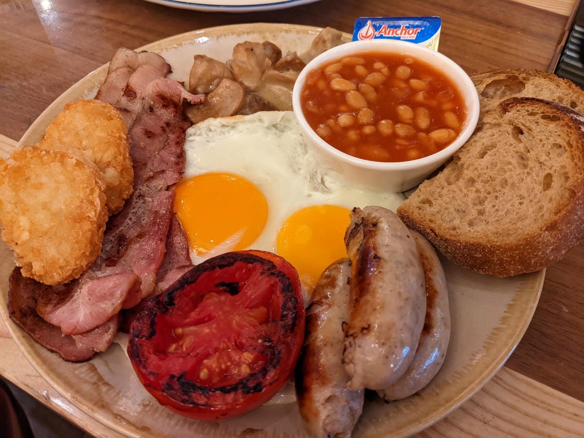 英式料理酒吧複合餐廳 父母餐酒館