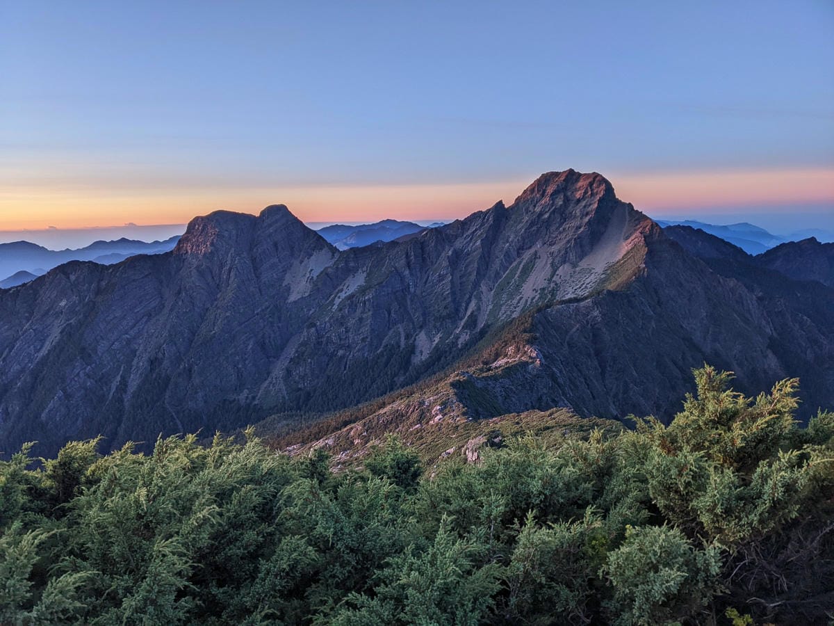 玉山北峰 走進千元大鈔百岳高山