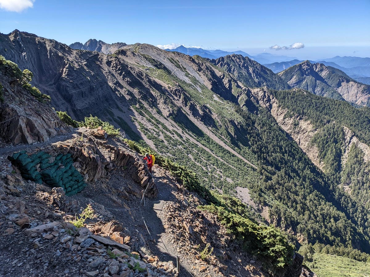 玉山北峰 走進千元大鈔百岳高山