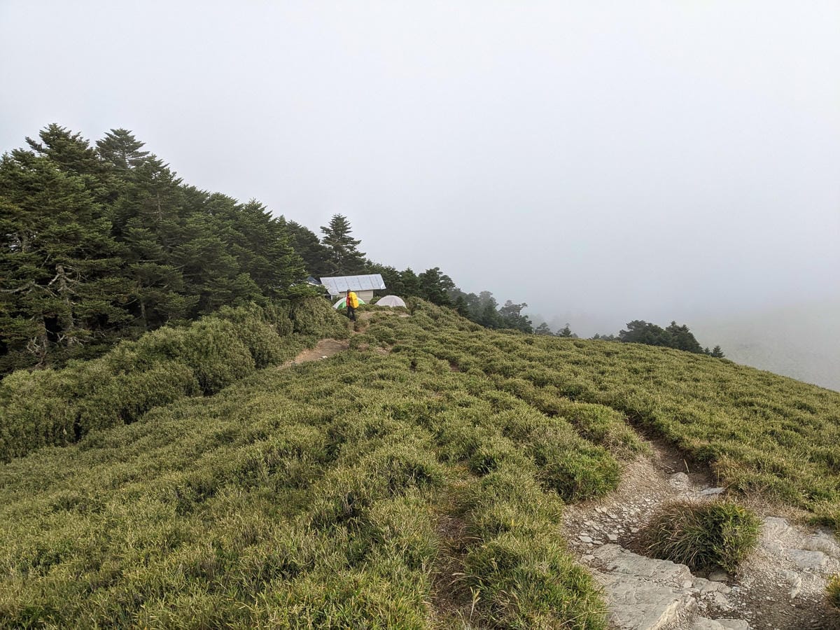 走進奇萊主北 奇萊稜線百岳黑色奇萊面紗不是蓋的