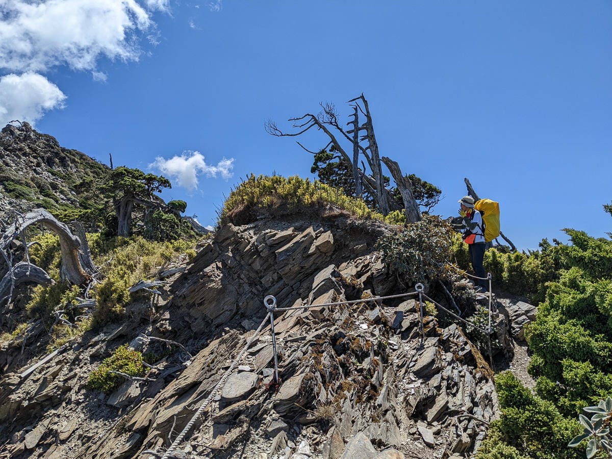南湖大山難度行程記錄｜圈谷前的眼淚｜碎石坡