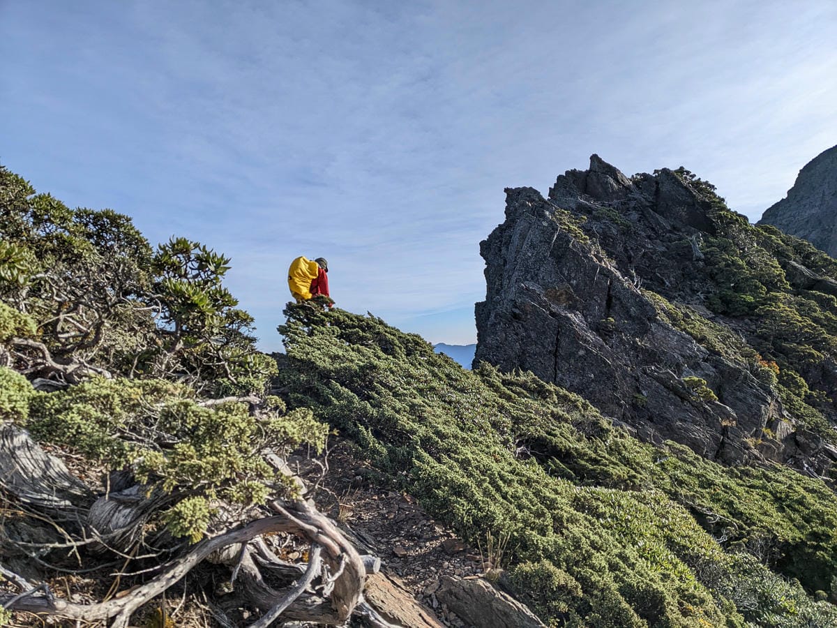 玉山東峰｜百岳高山攀爬極品危險十峻之首