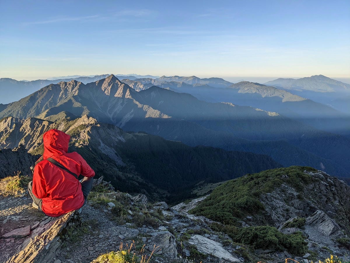 南湖大山難度行程記錄｜中央山脈北一段寂寥岩漠