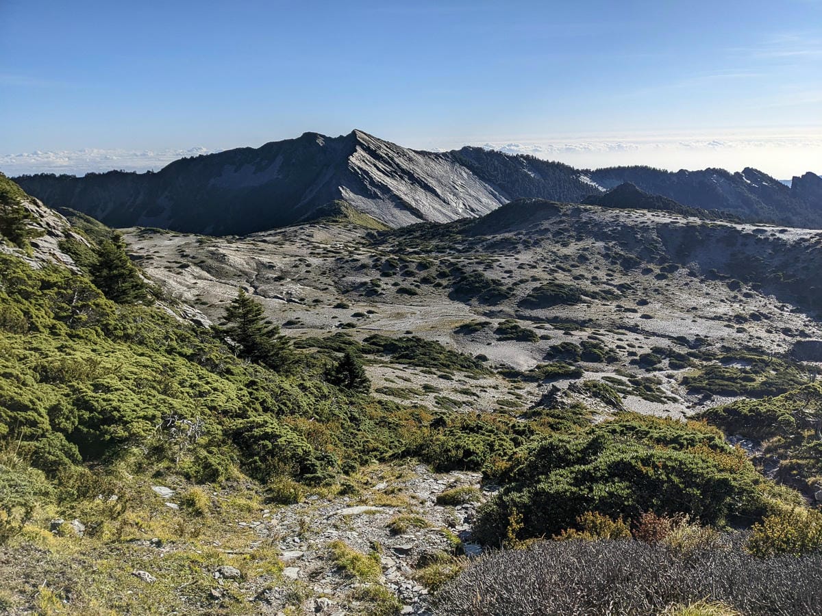 南湖大山難度行程記錄｜中央山脈北一段寂寥岩漠