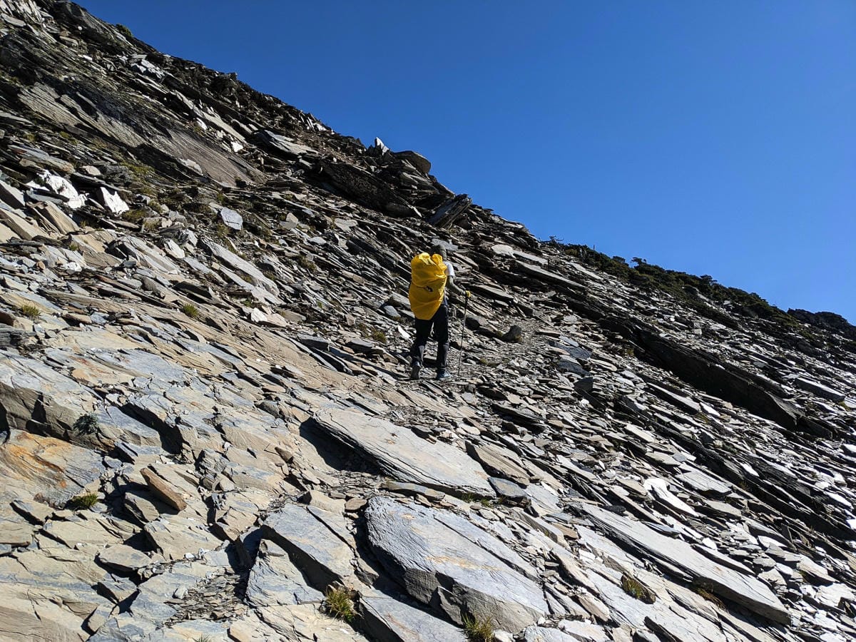 南湖大山難度行程記錄｜中央山脈北一段寂寥岩漠