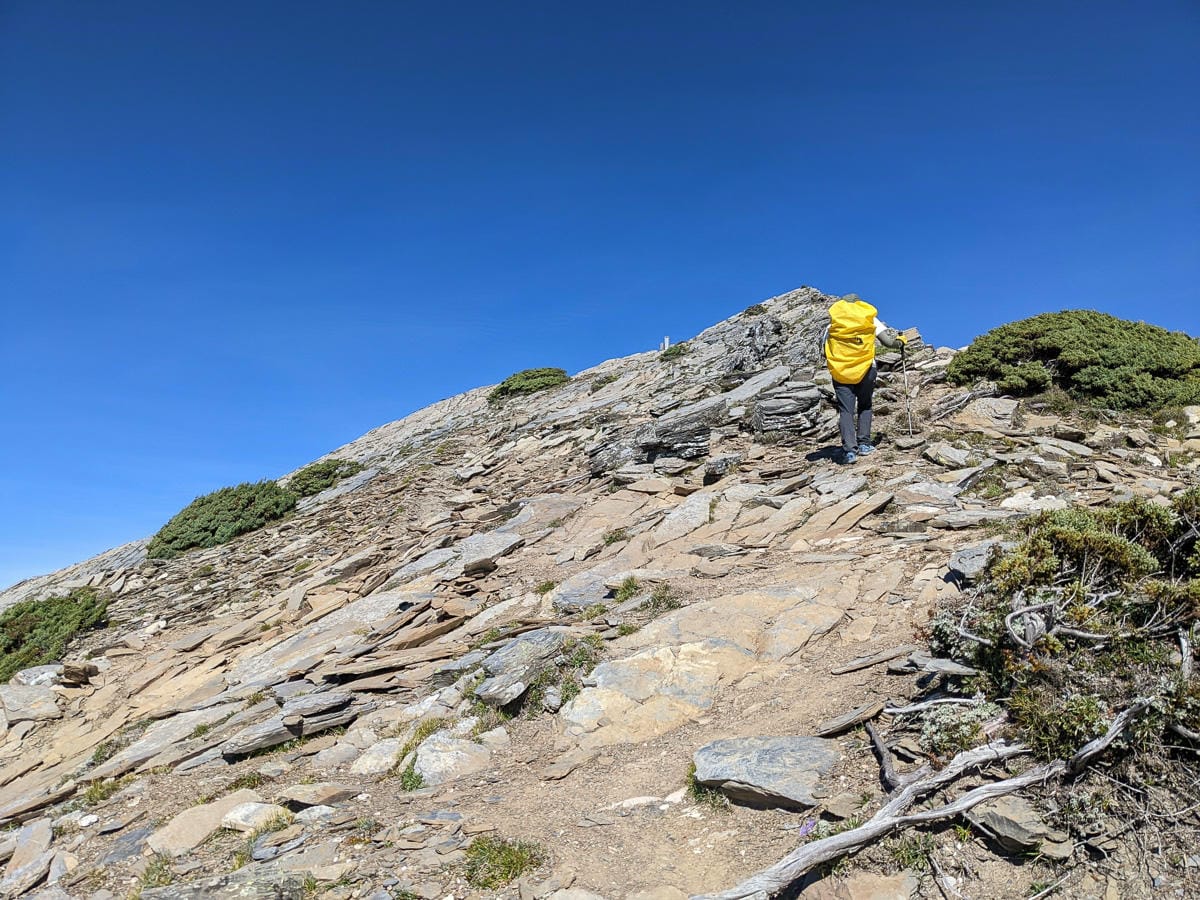 南湖大山難度行程記錄｜中央山脈北一段寂寥岩漠