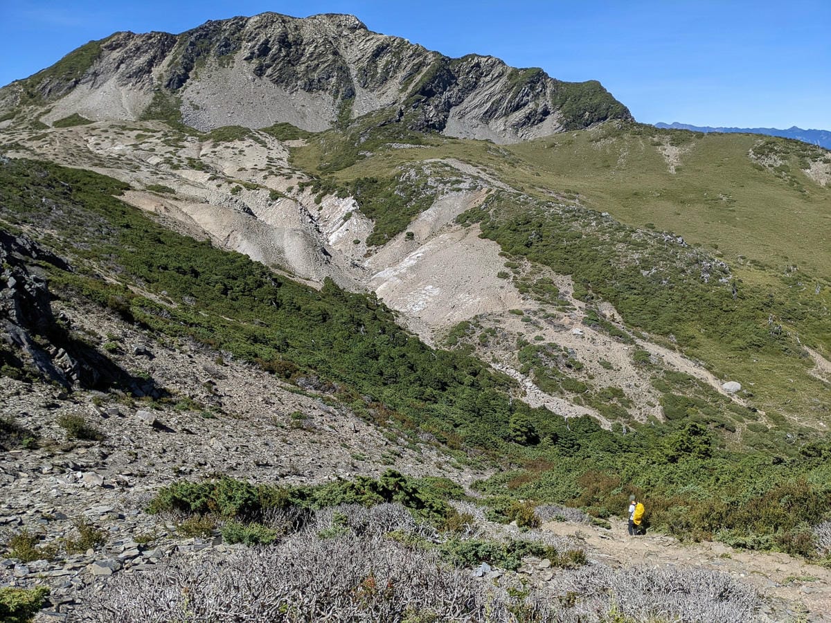 南湖大山難度行程記錄｜中央山脈北一段寂寥岩漠