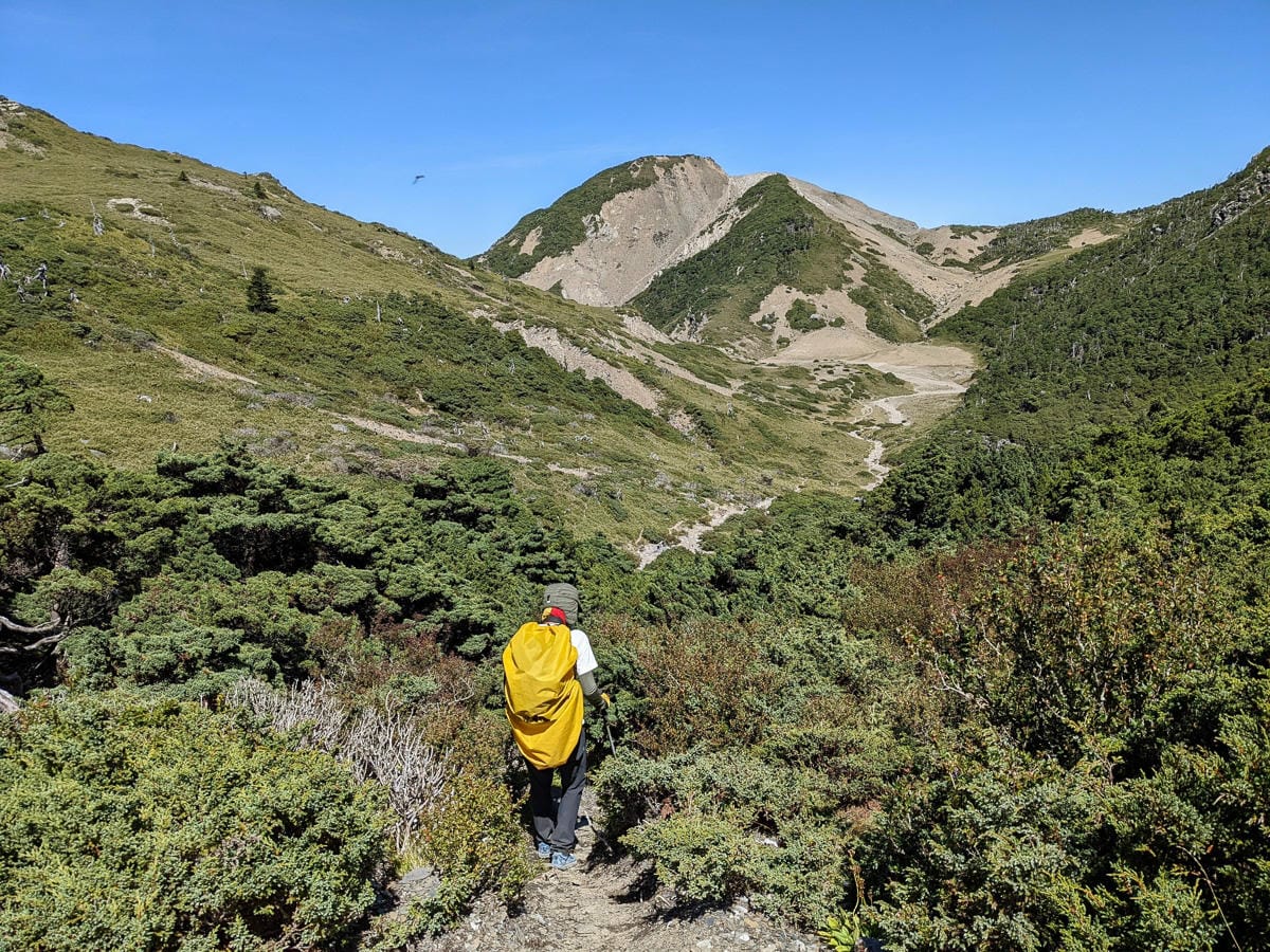 南湖大山難度行程記錄｜中央山脈北一段寂寥岩漠
