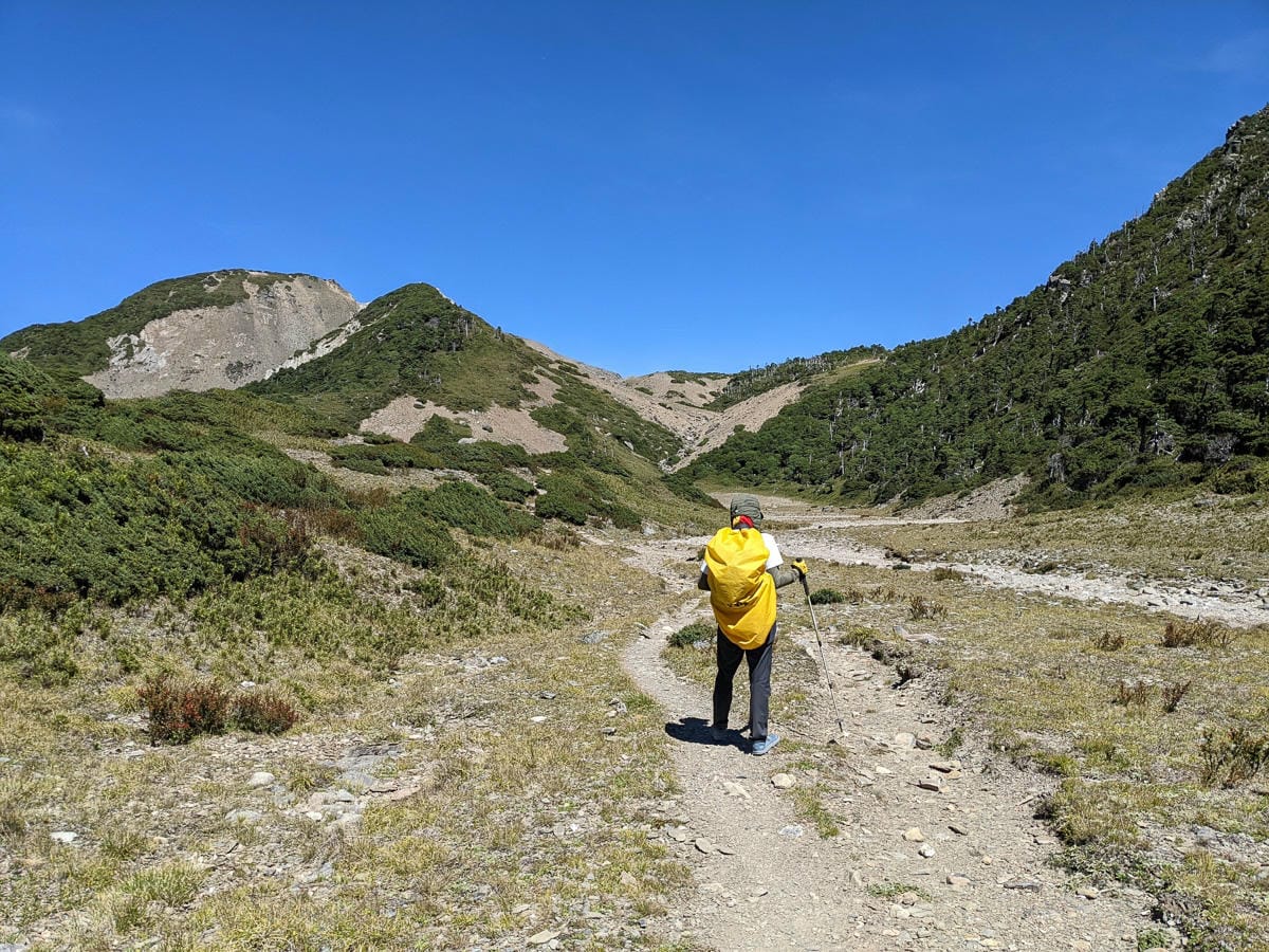 南湖大山難度行程記錄｜中央山脈北一段寂寥岩漠