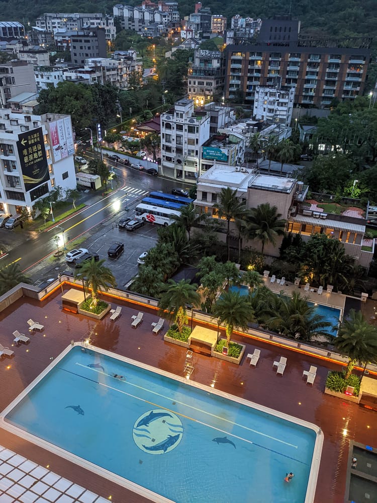 長榮鳳凰礁溪溫泉一泊二食早餐可中午吃太完美