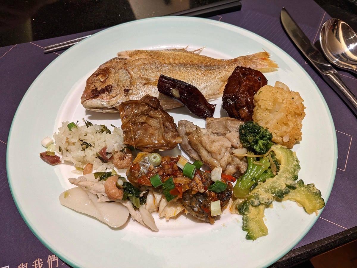 長榮鳳凰礁溪溫泉一泊二食早餐可中午吃太完美