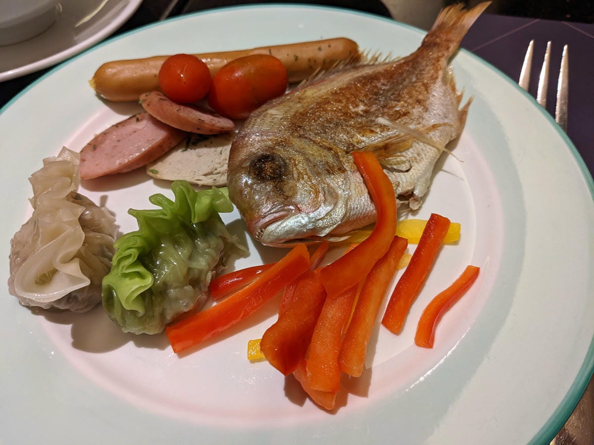 長榮鳳凰礁溪溫泉一泊二食早餐可中午吃太完美