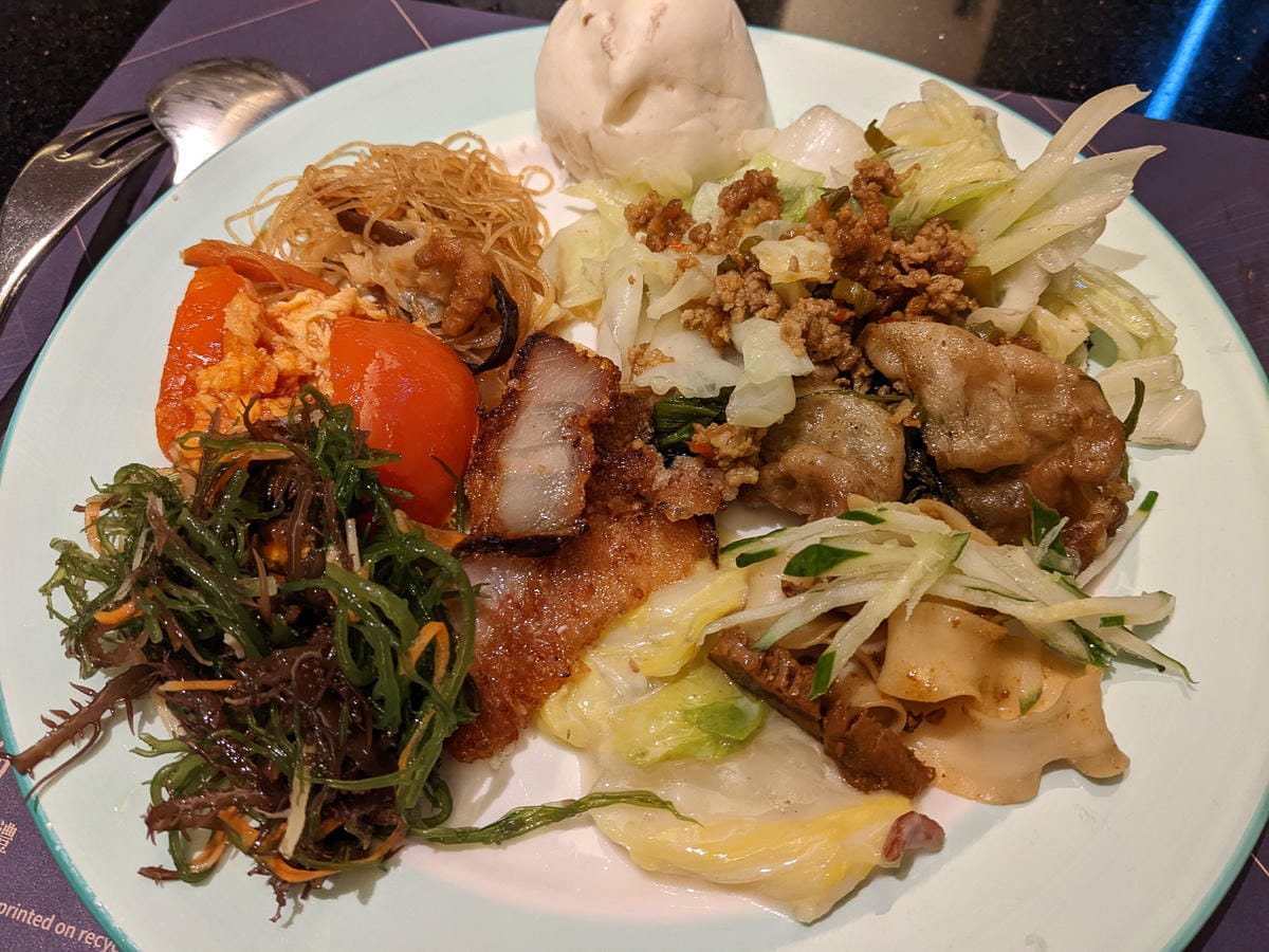 長榮鳳凰礁溪溫泉一泊二食早餐可中午吃太完美