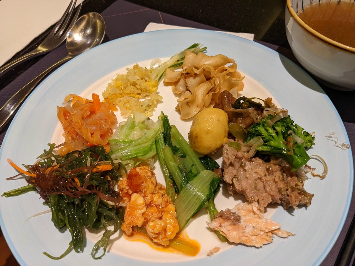 長榮鳳凰礁溪溫泉一泊二食早餐可中午吃太完美