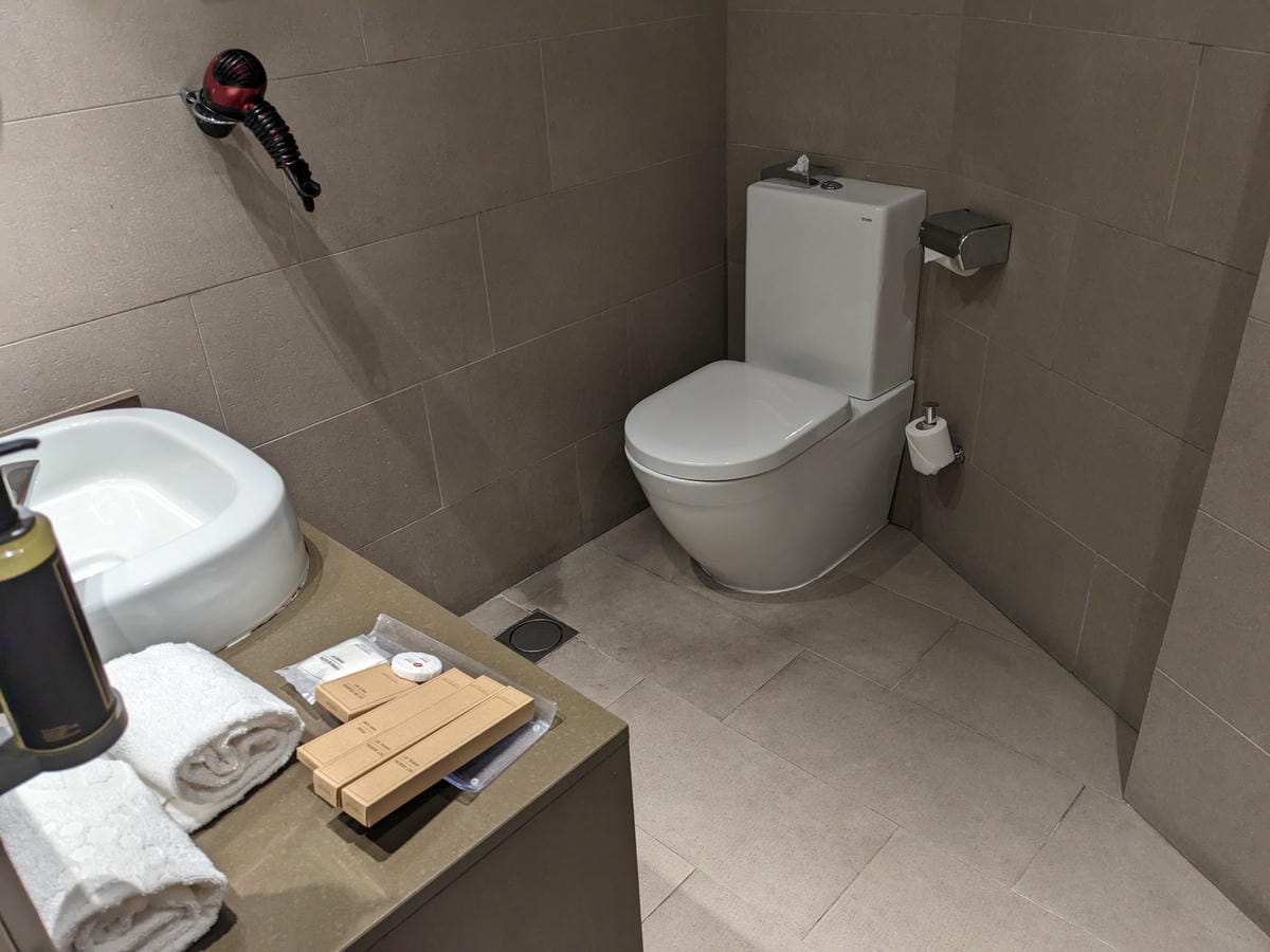 馬德里機場巴士推薦住宿Hotel Exe Moncloa