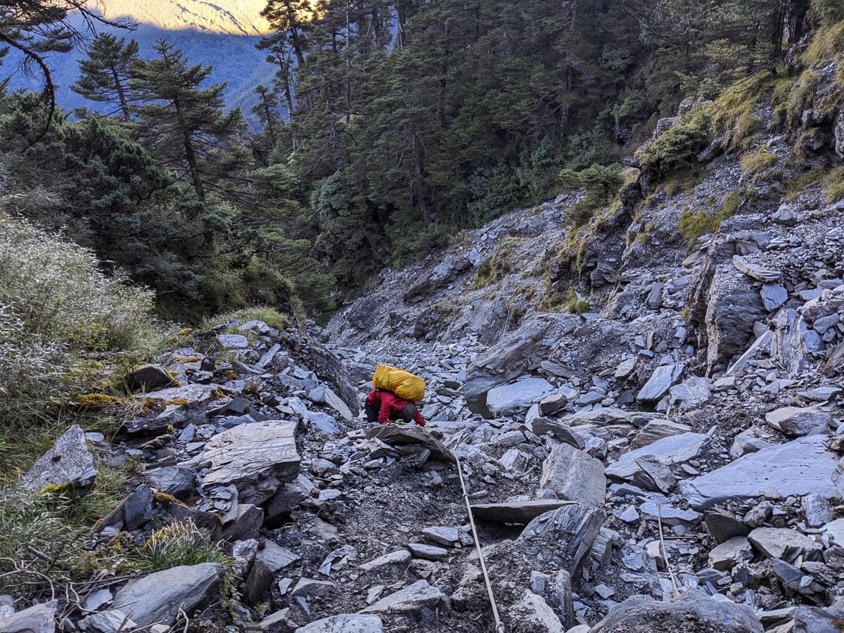奇萊主北｜回家前最煎熬非破碎地形拉繩攀岩