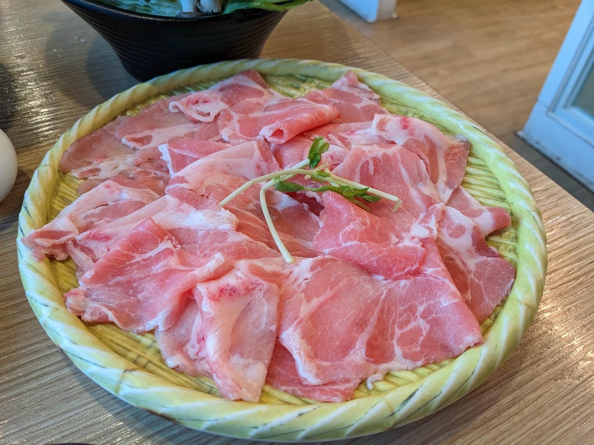 富美海鮮火鍋宜蘭店｜飲料冰淇淋蔬菜吧港點吃到飽