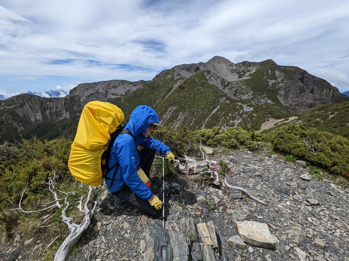 百岳難度高聖稜線雪山北峰｜玉山圓柏的千百年