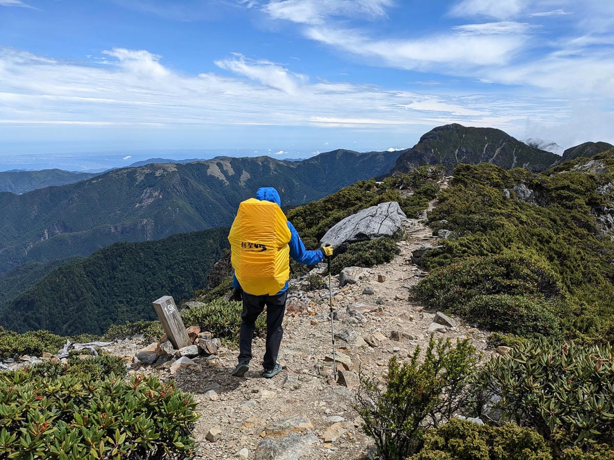 百岳難度高聖稜線雪山北峰｜玉山圓柏的千百年