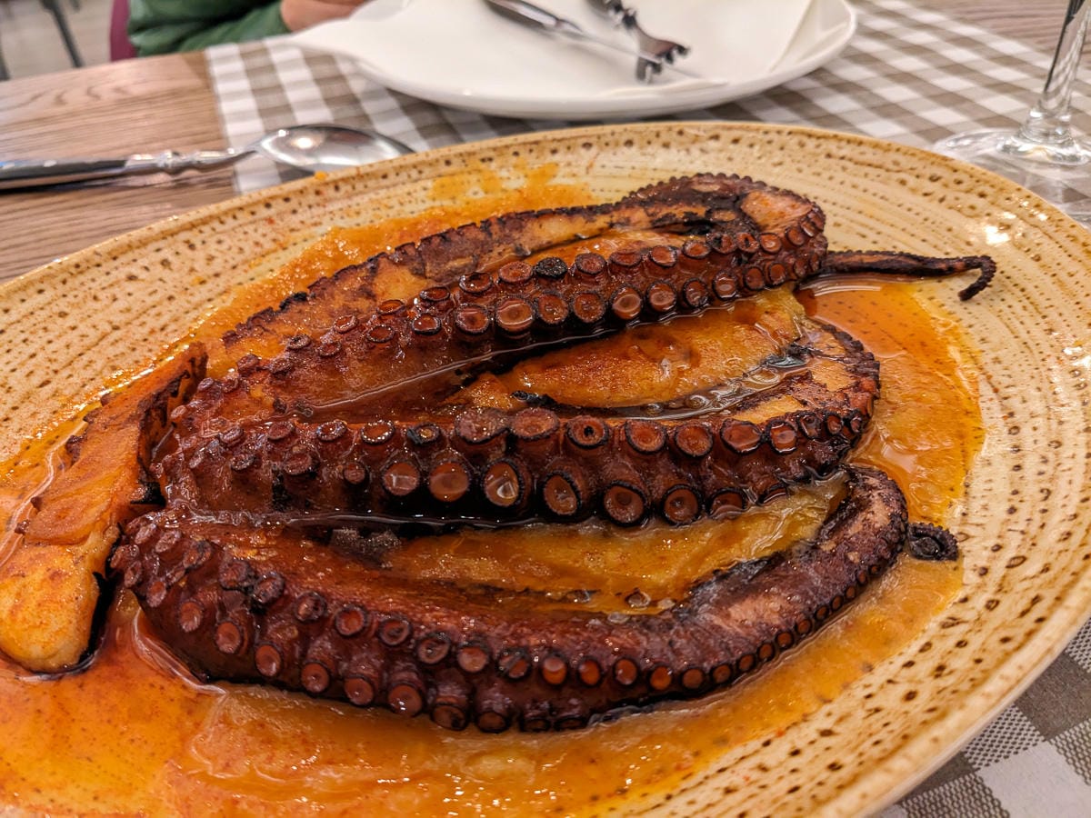 朝聖之路Santiago教堂吃的專門店A noiesa