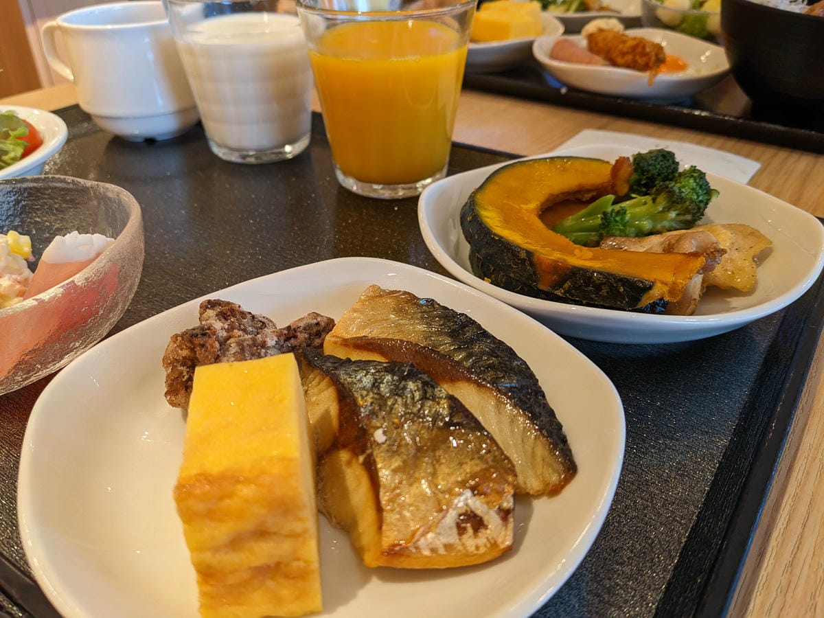 和歌山車站溫泉飯店Dormy inn早餐海鮮丼隨你吃