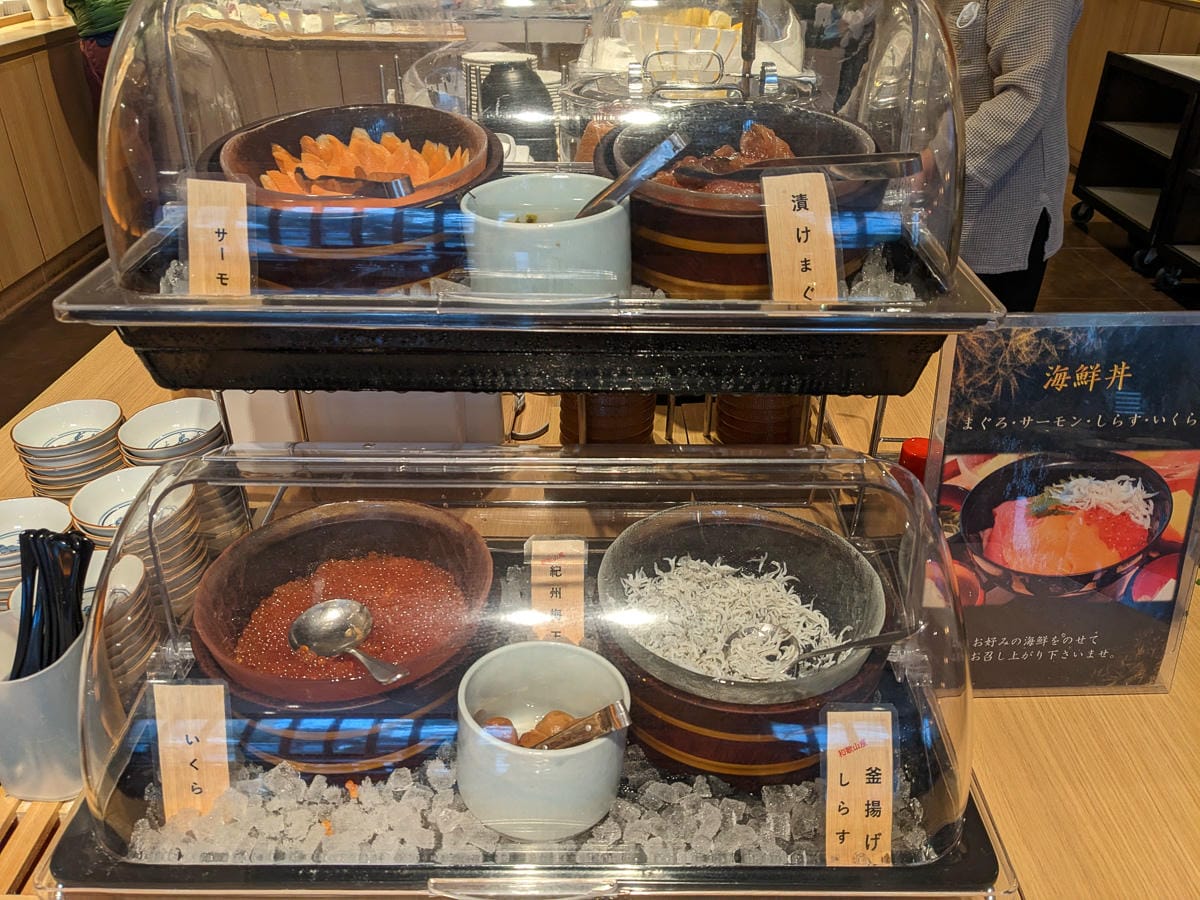 和歌山車站溫泉飯店Dormy inn早餐海鮮丼隨你吃
