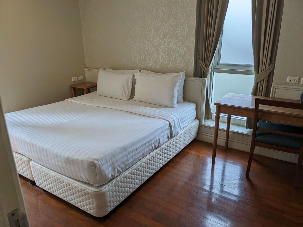 曼谷飯店公寓住沙通Sabai Sathon交通100分