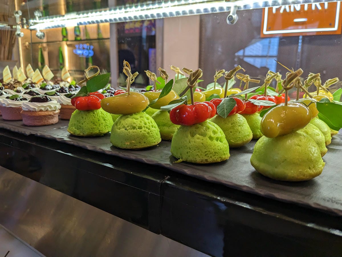 曼谷kitchen table w hotel飯店吃到飽推薦