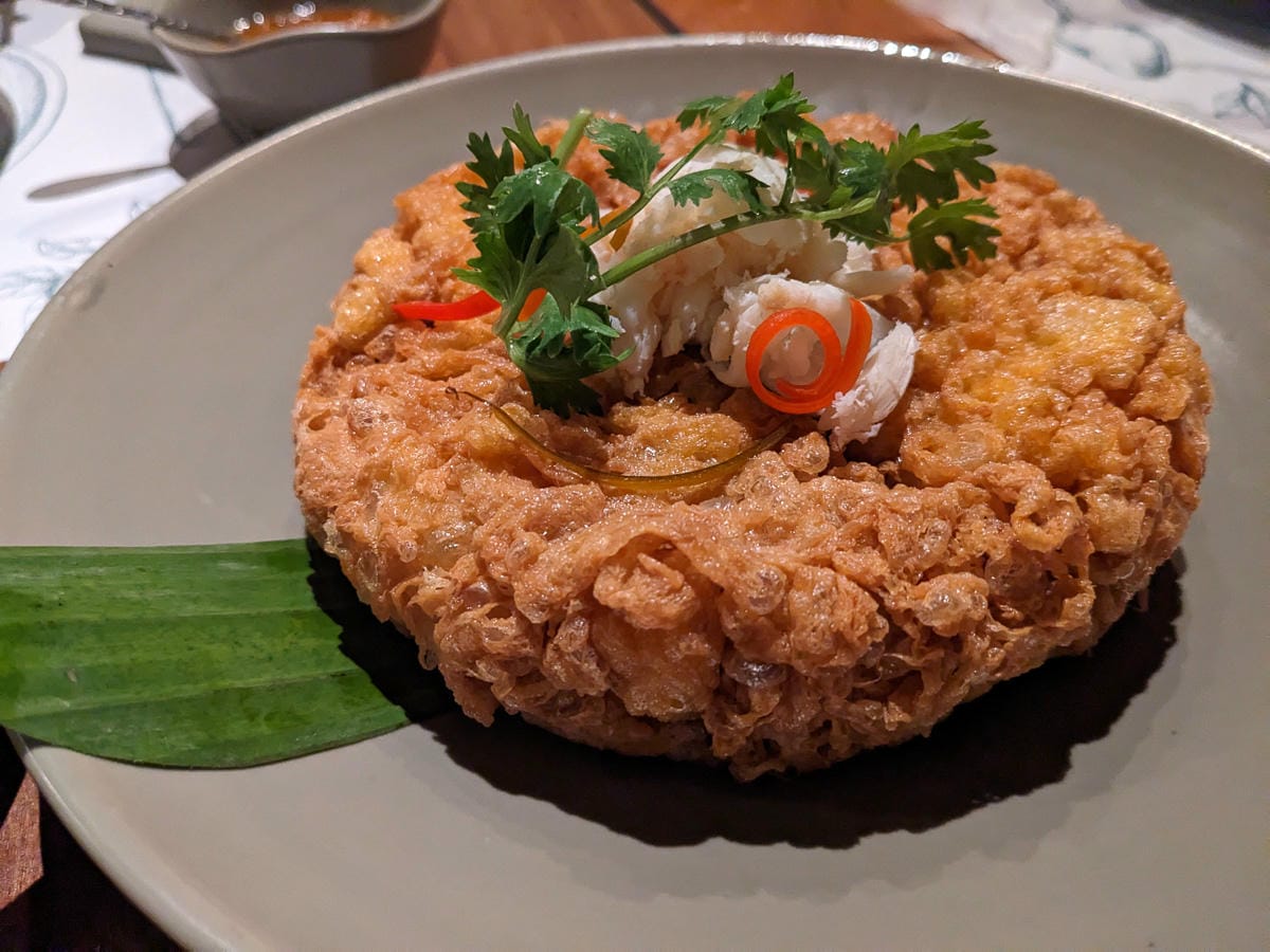 曼谷泰式餐酒館Charm Eatery Bar Sathon激推