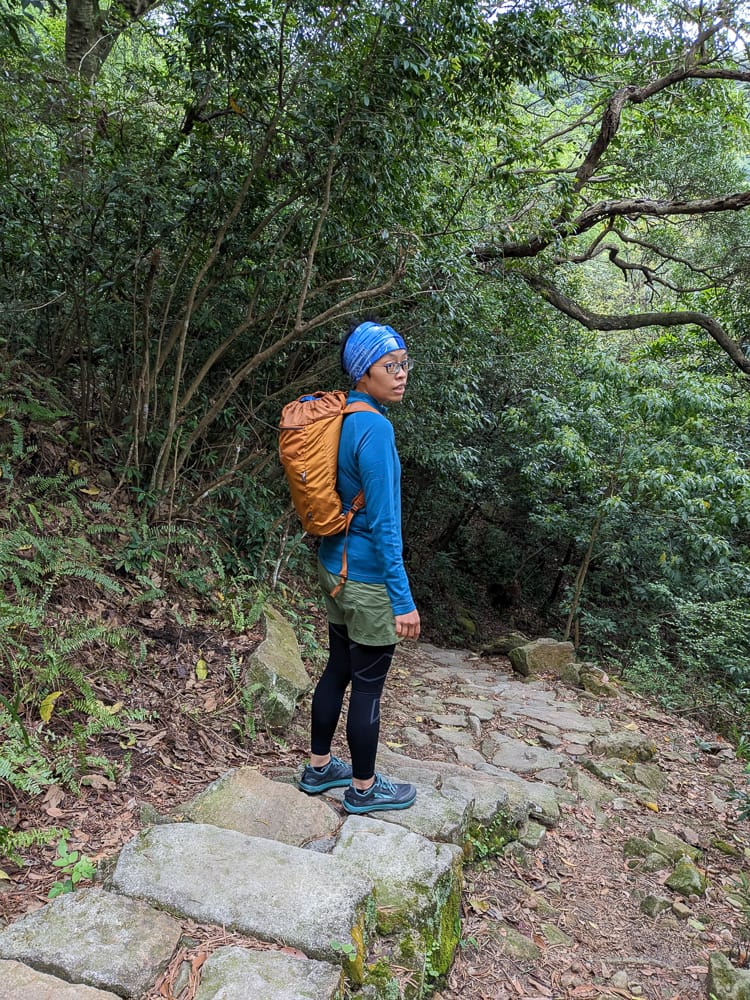 sNug全壓式強肌力運動壓縮褲｜爬山心得感想