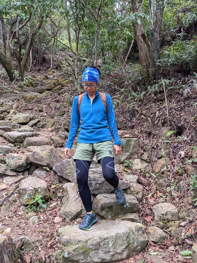 sNug全壓式強肌力運動壓縮褲｜爬山心得感想