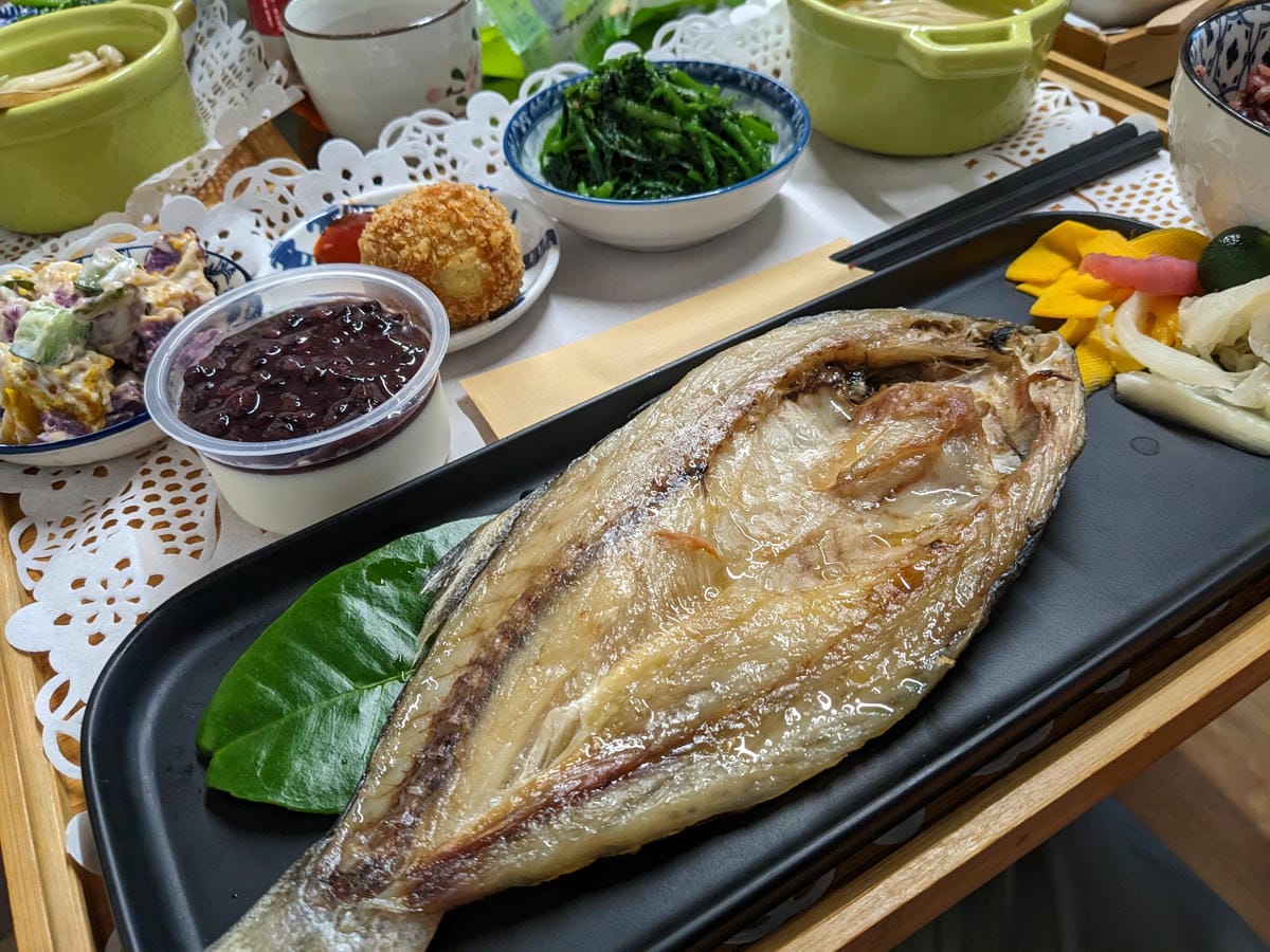 嘉明湖關山推薦秋香坊