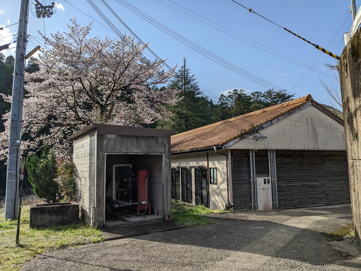 熊野古道大小雲取越｜小口自然之家日式校舍住一晚