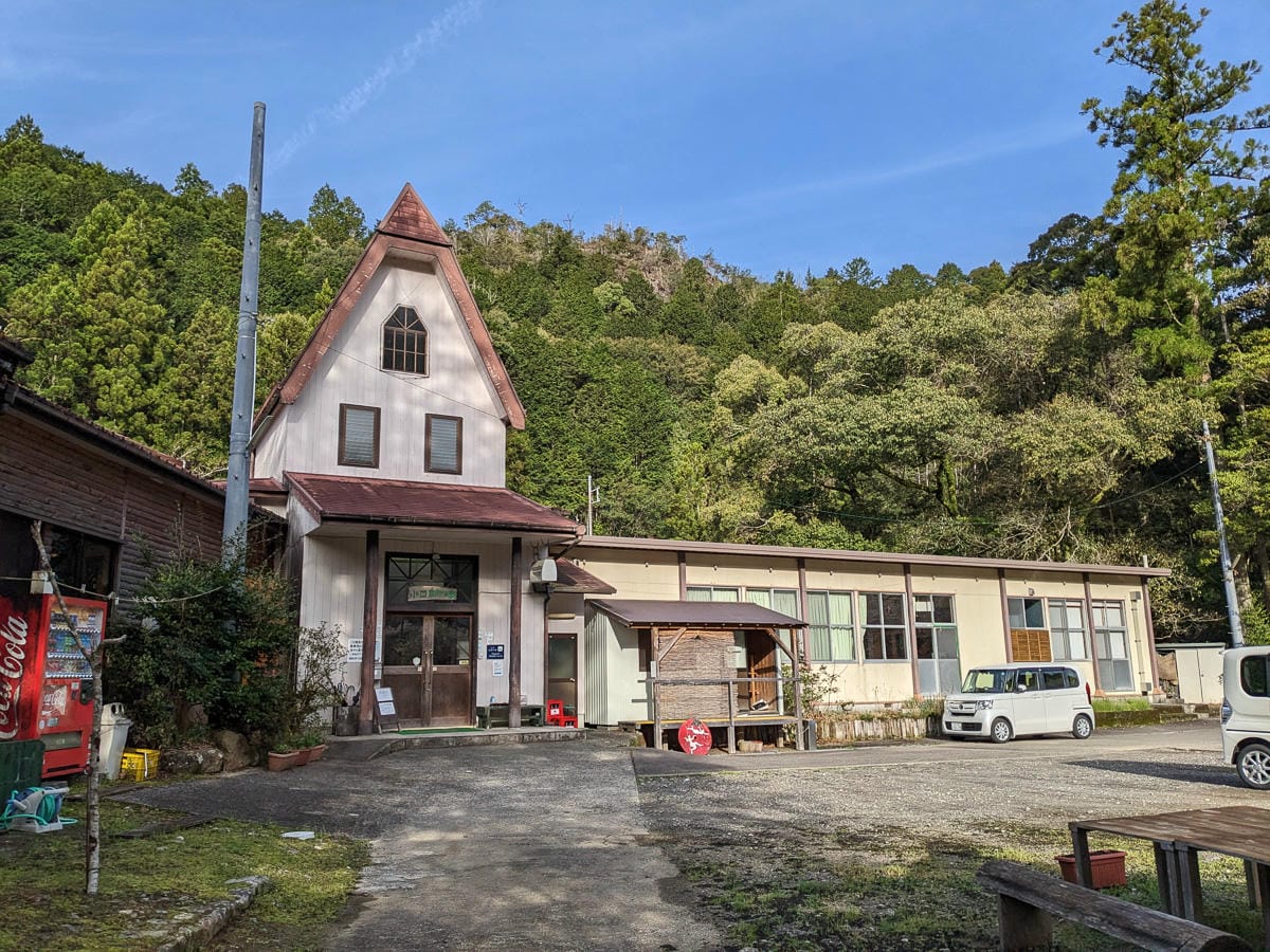 熊野古道大小雲取越｜小口自然之家日式校舍住一晚