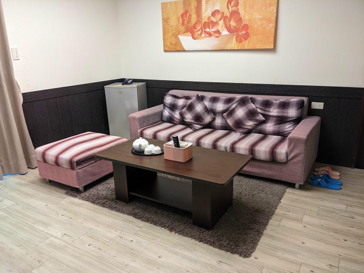 烏來湯館溫泉兩天一夜瀑布溫泉美食