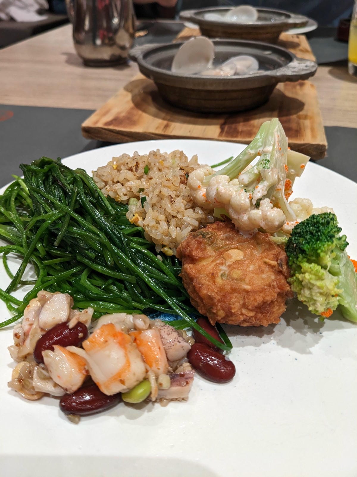 旭集台北信義自助餐吃到飽