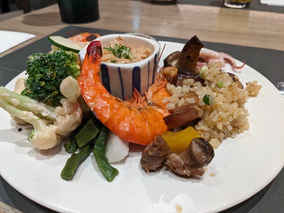 旭集台北信義自助餐吃到飽